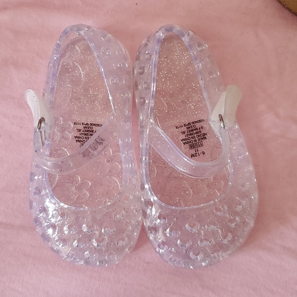 Old navy sandals - Picture 4 of 5